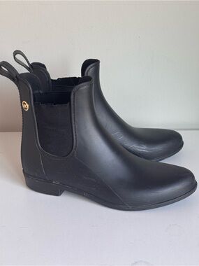MICHAEL Michael Kors Charm Gore Rain Booties Chelsea Ankle Boots Women’s 8